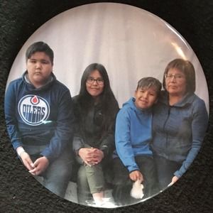 Meet your Posher, Iris